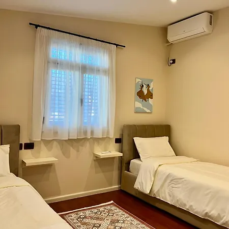 Lola'S House Apartment Tirana Exterior photo